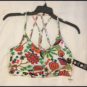 Activewear Zelos top size M sports bra